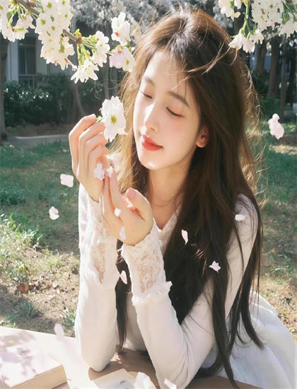 网络独播：废婿逆天音乐配乐解析划时代的：音效设计与主题曲创作分析